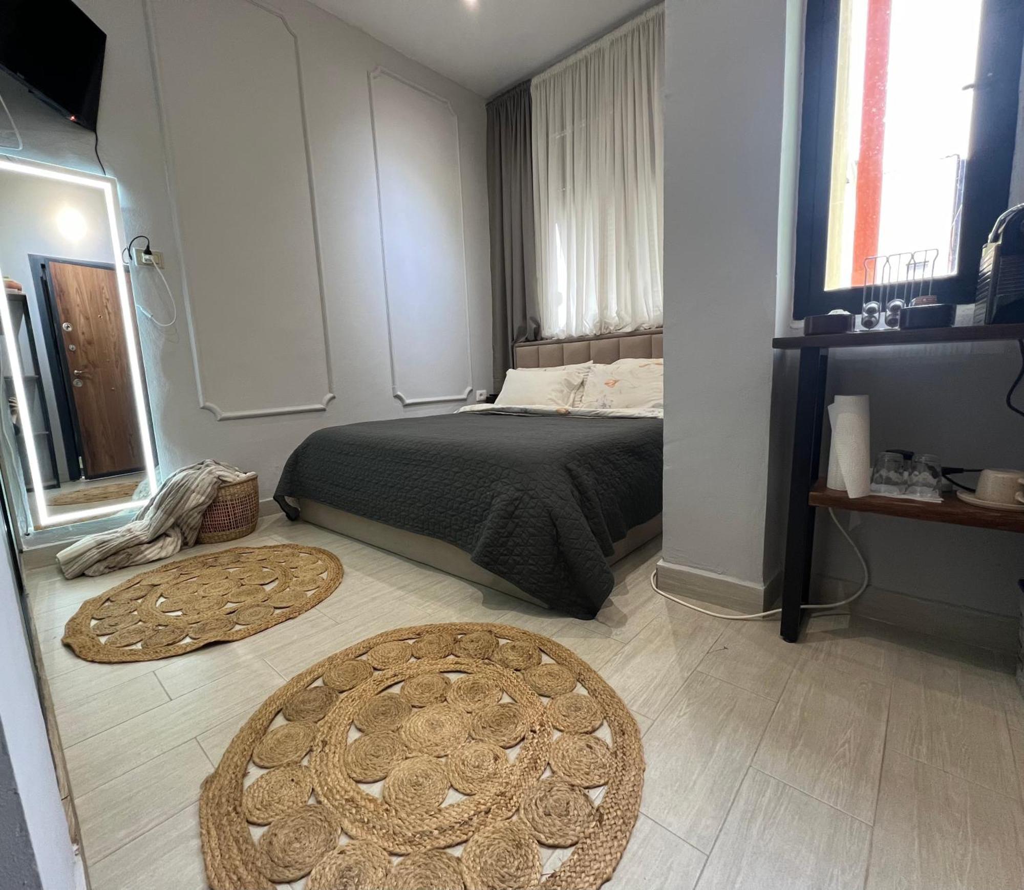 Blloku Tirana Studio ภายนอก รูปภาพ